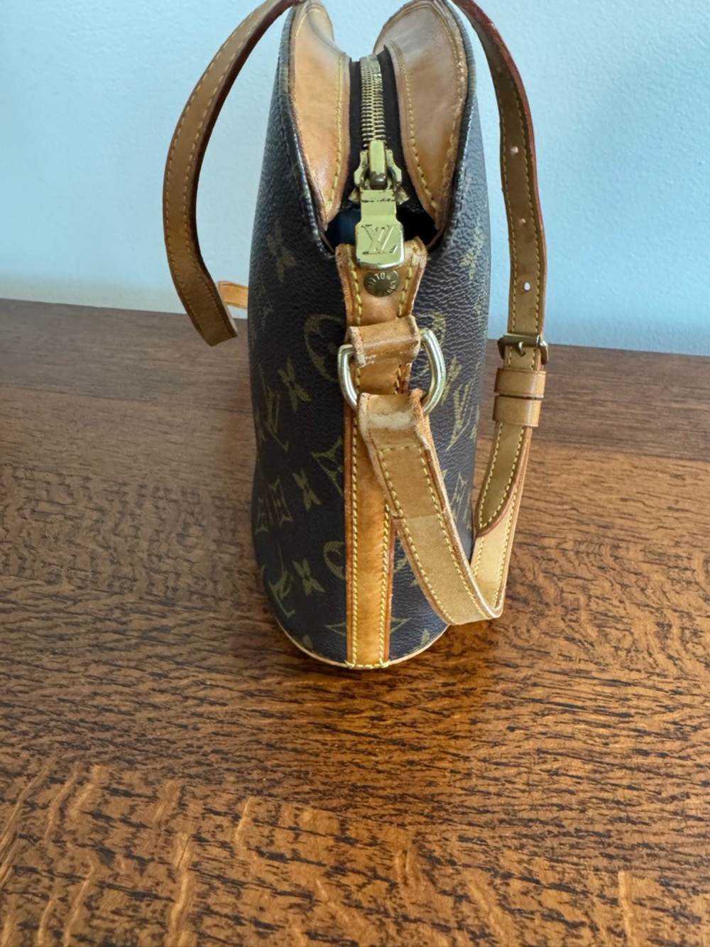 Louis Vuitton Monogram Drouot Crossbody Bag with COA and Dust Bag - Picture 7 of 12